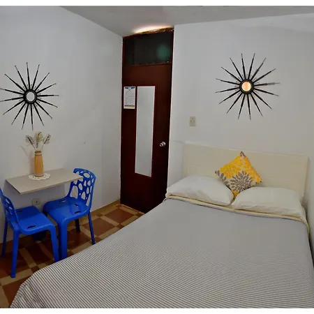 Hospedaje La Casa Blanca Urbanizacion Buenos Aires Exterior photo
