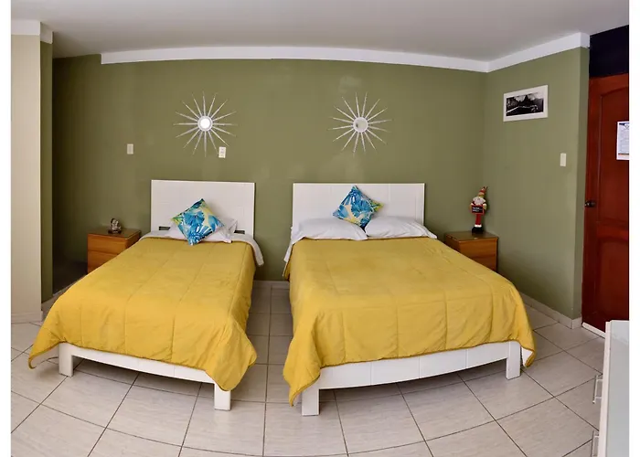Hospedaje La Casa Blanca