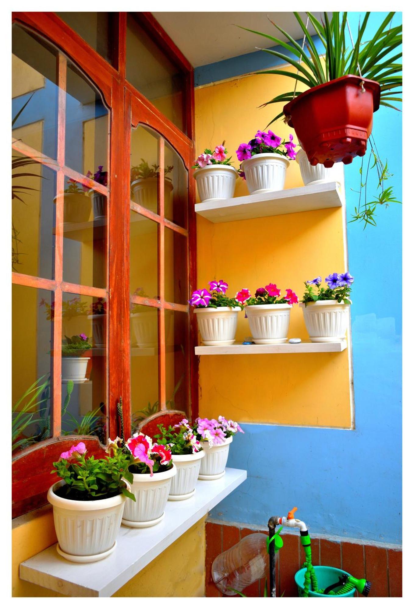La Casa Blanca Homestay Urbanizacion Buenos Aires